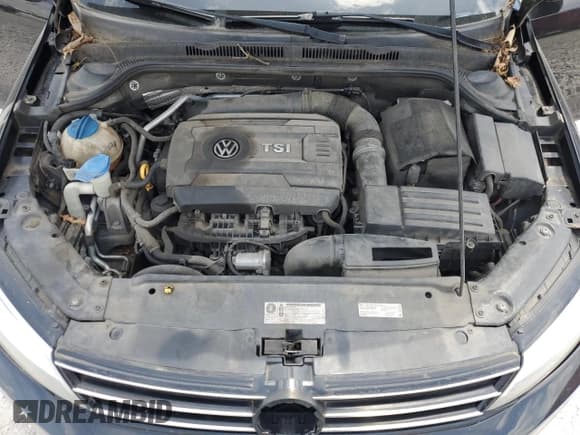 ✅ 2015 Volkswagen Jetta SE • VIN: 3VWD07AJ1FM296361 • Лот: 62921485. Опубликован ранее на Copart с пробегом 146 024 миль. Бесплатный доступ к архиву аукционных продаж из США и подробный отчёт об истории автомобиля на DreamBid. Изображение 11.