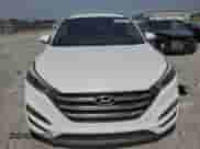 2016 Hyundai Tucson Limited with VIN KM8J33A26GU116797, listed as a Copart auction lot 80830155 with 144,896 mi miles and Clean title. Bid and sale history available at DreamBid. Image 5.