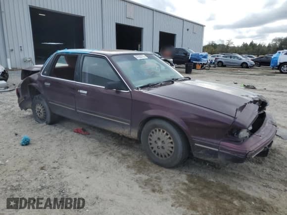 ✅ 1996 Buick Century Special • VIN: 1G4AG53M1T6477562 • Лот: 47639775. Опубликован ранее на Copart с пробегом 158 827 миль. Бесплатный доступ к архиву аукционных продаж из США и подробный отчёт об истории автомобиля на DreamBid. Изображение 4.