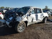 ✅ 2020 Chevrolet Silverado 1500 High Country • VIN: 3GCUYHED6LG321853 • Lot: 43413516. Listed on IAAI with 105,013 mi. Free auction sales archive from the USA and detailed vehicle history report at DreamBid. Image 18.