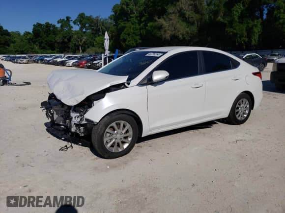 2022 Hyundai Accent SEL z VIN 3KPC24A61NE173476, wystawiony jako Copart lot #49725354 z przebiegiem 8 831 mil mil oraz . Historia ofert i sprzedaży dostępna na DreamBid. Obrazek 1.