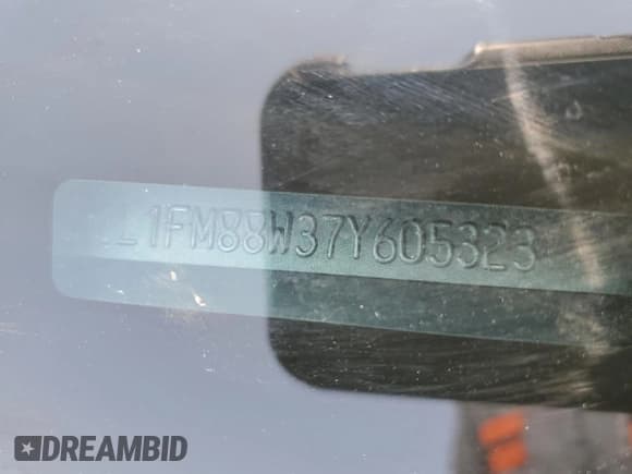 ✅ 2007 Lincoln Town Car Executive • VIN: 1L1FM88W37Y605323 • Lot: 59773904. Listed on Copart with 109,545 mi. Free auction sales archive from the USA and detailed vehicle history report at DreamBid. Image 12.