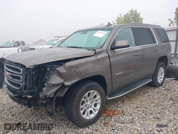 ✅ 2016 GMC Yukon SLT • VIN: 1GKS2BKC5GR406050 • Lot: 43533811. Listed on IAAI with 124,172 mi. Free auction sales archive from the USA and detailed vehicle history report at DreamBid. Image 18.