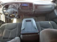 ✅ 2004 Chevrolet Silverado 1500 Z71 • VIN: 1GCEK19T84E363819 • Лот: 71244964. Опубликован ранее на Copart с пробегом 253 153 миль. Бесплатный доступ к архиву аукционных продаж из США и подробный отчёт об истории автомобиля на DreamBid. Изображение 8.