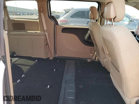 ✅ 2016 Dodge Grand Caravan SE • VIN: 2C4RDGBG5GR114686 • Lot: 67923755. Wystawiony na Copart z przebiegiem 74 448 mil. Bezpłatny archiwum sprzedaży aukcyjnych z USA i szczegółowy raport historii pojazdu na DreamBid. Zdjęcie 11.