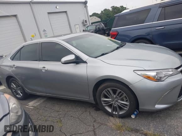 ✅ 2017 Toyota Camry XLE • VIN: 4T1BF1FK1HU431386 • Lot: 43051265. Listed on IAAI with 132,997 mi. Free auction sales archive from the USA and detailed vehicle history report at DreamBid. Image 13.