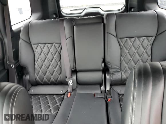 ✅ 2025 Toyota Land Cruiser 1958 Edition • VIN: JTEABFAJ6SK025660 • Лот: 83981025. Опубликован ранее на Copart с пробегом 19 127 миль. Бесплатный доступ к архиву аукционных продаж из США и подробный отчёт об истории автомобиля на DreamBid. Изображение 10.