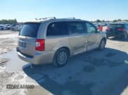✅ 2013 Chrysler Town & Country Limited • VIN: 2C4RC1GG1DR682485 • Лот: 43573940. Опубликован ранее на IAAI с пробегом 241 210 миль. Бесплатный доступ к архиву аукционных продаж из США и подробный отчёт об истории автомобиля на DreamBid. Изображение 4.