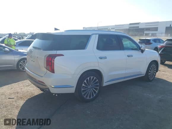 2025 Hyundai Palisade Calligraphy с VIN KM8R74GE2SU935197, выставлен на аукционе IAAI как лот 43286627 с пробегом 3 505 миль миль и . История ставок и продаж доступна на DreamBid. Изображение 4.