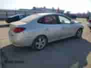 2008 Hyundai Elantra GLS z VIN KMHDU46D38U286644, wystawiony jako Copart lot #90834995 z przebiegiem 236 166 mil mil oraz Szkoda całkowita • Salvage title. Historia ofert i sprzedaży dostępna na DreamBid. Obrazek 3.