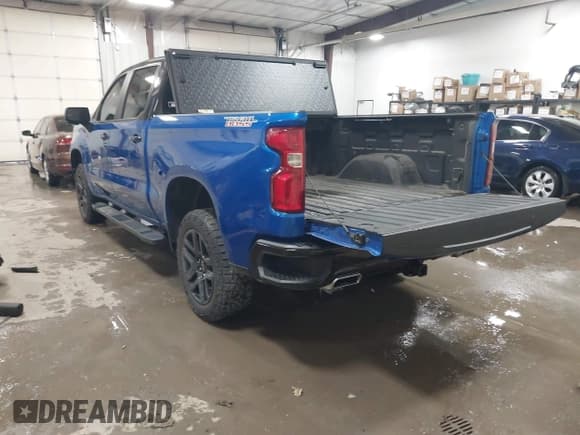 ✅ 2023 Chevrolet Silverado 1500 LT Trail Boss • VIN: 3GCUDFED7PG244061 • Lot: 41598489. Wystawiony na IAAI z przebiegiem 15 116 mil. Bezpłatny archiwum sprzedaży aukcyjnych z USA i szczegółowy raport historii pojazdu na DreamBid. Zdjęcie 3.