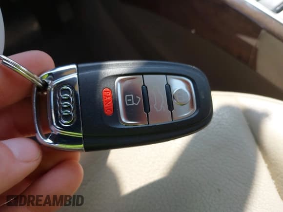 ✅ 2013 Audi Q5 Premium Plus • VIN: WA1LFAFP8DA029892 • Lot: 42453424. Listed on IAAI with 148,246 mi. Free auction sales archive from the USA and detailed vehicle history report at DreamBid. Image 11.