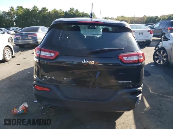 ✅ 2016 Jeep Cherokee Altitude • VIN: 1C4PJMAB1GW143081 • Lot: 84608985. Listed on Copart with 134,915 mi. Free auction sales archive from the USA and detailed vehicle history report at DreamBid. Image 6.