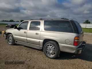 ✅ 2000 Chevrolet Suburban LT • VIN: 3GNEC16T0YG143890 • Lot: 72273534. Wystawiony na Copart z przebiegiem 242 305 mil. Bezpłatny archiwum sprzedaży aukcyjnych z USA i szczegółowy raport historii pojazdu na DreamBid. Zdjęcie 2.