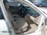 ✅ 2010 Mercedes-Benz C 300 Sport • VIN: WDDGF5EB6AR118206 • Lot: 43060780. Listed on IAAI with 105,521 mi. Free auction sales archive from the USA and detailed vehicle history report at DreamBid. Image 5.