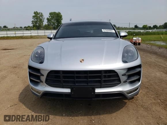 ✅ 2015 Porsche Macan Turbo • VIN: WP1AF2A59FLB47187 • Lot: 67609905. Wystawiony na Copart z przebiegiem 142 702 mil. Bezpłatny archiwum sprzedaży aukcyjnych z USA i szczegółowy raport historii pojazdu na DreamBid. Zdjęcie 5.