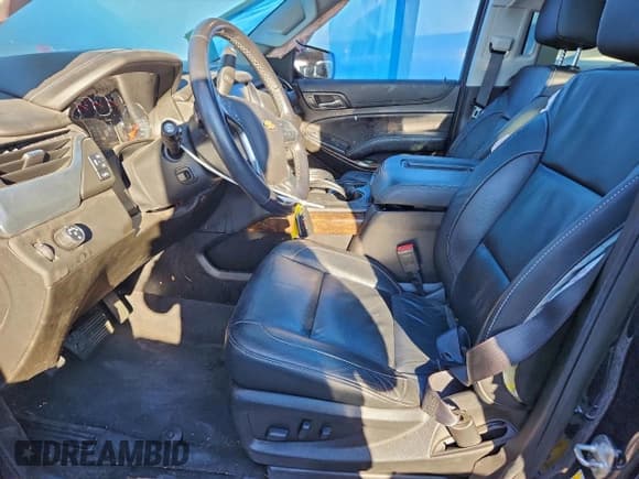 ✅ 2019 Chevrolet Tahoe LT • VIN: 1GNSCBKC2KR178761 • Lot: 93453075. Listed on Copart with 48,004 mi. Free auction sales archive from the USA and detailed vehicle history report at DreamBid. Image 7.