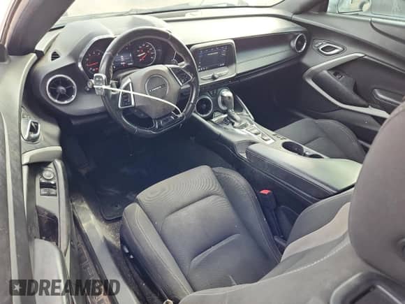 2019 Chevrolet Camaro 1LT с VIN 1G1FB3DX1K0114288, выставлен на аукционе Copart как лот 63510685 с пробегом 99 159 миль миль и Списание • Salvage title. История ставок и продаж доступна на DreamBid. Изображение 8.