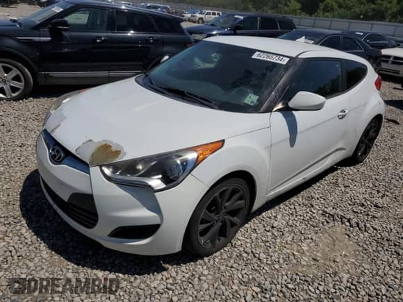 2016 Hyundai Veloster z VIN KMHTC6AD4GU277760, wystawiony jako Copart lot #62265734 z przebiegiem Nie podano mil oraz Czysty tytuł • Clean title. Historia ofert i sprzedaży dostępna na DreamBid. Obrazek 1.