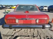 ✅ 1987 Mercedes-Benz 560 SL • VIN: WDBBA48D8HA059600 • Lot: 84690904. Wystawiony na Copart z przebiegiem 118 834 mil. Bezpłatny archiwum sprzedaży aukcyjnych z USA i szczegółowy raport historii pojazdu na DreamBid. Zdjęcie 6.