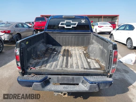 ✅ 2004 Chevrolet Colorado LS Z71 • VIN: 1GCDT196048188709 • Lot: 41685930. Listed on IAAI with 153,673 mi. Free auction sales archive from the USA and detailed vehicle history report at DreamBid. Image 17.