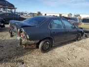 ✅ 1997 Honda Accord EX • VIN: 1HGCE6673VA021143 • Lot: 88786115. Wystawiony na Copart z przebiegiem 268 323 mil. Bezpłatny archiwum sprzedaży aukcyjnych z USA i szczegółowy raport historii pojazdu na DreamBid. Zdjęcie 3.