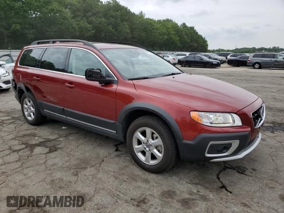 ✅ 2013 Volvo XC70 3.2L • VIN: YV4952BZ1D1160286 • Lot: 60801694. Listed on Copart with 62,974 mi. Free auction sales archive from the USA and detailed vehicle history report at DreamBid. Image 4.