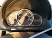 ✅ 2014 Mazda 2 Sport • VIN: JM1DE1KZ6E0184808 • Lot: 83399384. Wystawiony na Copart z przebiegiem 96 866 mil. Bezpłatny archiwum sprzedaży aukcyjnych z USA i szczegółowy raport historii pojazdu na DreamBid. Zdjęcie 9.