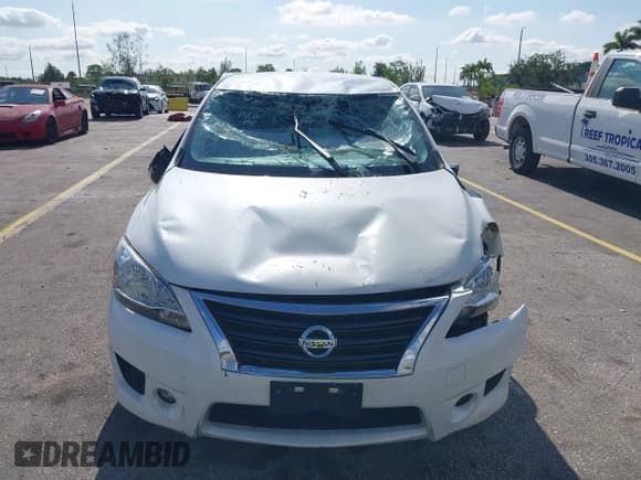 ✅ 2015 Nissan Sentra SR • VIN: 3N1AB7AP6FY227696 • Lot: 42217524. Wystawiony na IAAI z przebiegiem 110 607 mil. Bezpłatny archiwum sprzedaży aukcyjnych z USA i szczegółowy raport historii pojazdu na DreamBid. Zdjęcie 6.