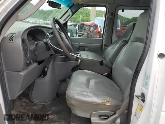 ✅ 2008 Ford Econoline Passenger XL • VIN: 1FBSS31L78DB58857 • Lot: 56203485. Wystawiony na Copart z przebiegiem 101 878 mil. Bezpłatny archiwum sprzedaży aukcyjnych z USA i szczegółowy raport historii pojazdu na DreamBid. Zdjęcie 7.