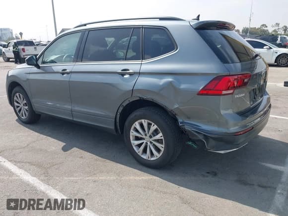 ✅ 2020 Volkswagen Tiguan S • VIN: 3VV1B7AX2LM103992 • Лот: 42618433. Опубликован ранее на IAAI с пробегом 55 172 миль. Бесплатный доступ к архиву аукционных продаж из США и подробный отчёт об истории автомобиля на DreamBid. Изображение 3.