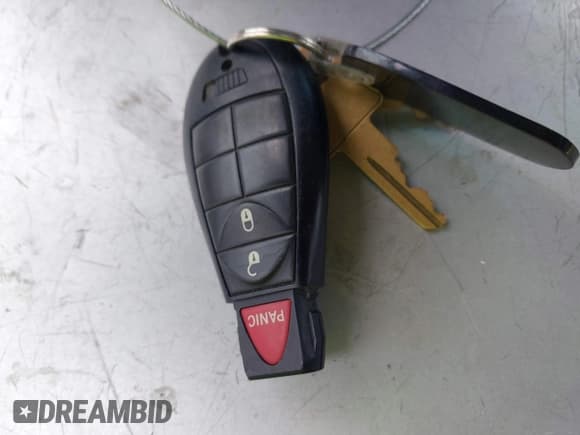 ✅ 2010 Dodge 1500 SLT • VIN: 1D7RB1GP3AS248605 • Lot: 42023679. Wystawiony na IAAI z przebiegiem 322 716 mil. Bezpłatny archiwum sprzedaży aukcyjnych z USA i szczegółowy raport historii pojazdu na DreamBid. Zdjęcie 11.