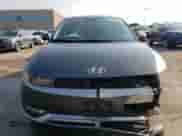 2023 Hyundai Ioniq 5 SEL z VIN KM8KN4AE2PU173545, wystawiony jako Copart lot #64596204 z przebiegiem 28 056 mil mil oraz Szkoda całkowita • Salvage title. Historia ofert i sprzedaży dostępna na DreamBid. Obrazek 5.