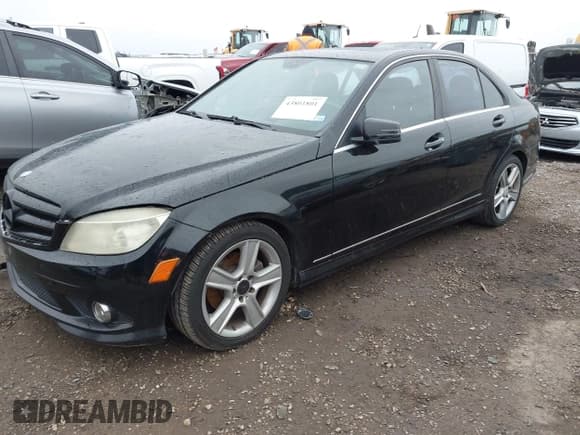 ✅ 2010 Mercedes-Benz C 300 Sport • VIN: WDDGF5EB8AR122368 • Lot: 43801801. Listed on IAAI with 165,141 mi. Free auction sales archive from the USA and detailed vehicle history report at DreamBid. Image 2.