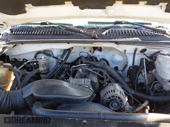 ✅ 2004 Chevrolet Silverado 2500HD LS • VIN: 1GCHK23U14F224758 • Lot: 41459884. Wystawiony na IAAI z przebiegiem Nie podano. Bezpłatny archiwum sprzedaży aukcyjnych z USA i szczegółowy raport historii pojazdu na DreamBid. Zdjęcie 10.