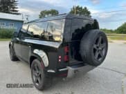 ✅ 2022 Land Rover Defender X-Dynamic SE • VIN: SALE27RU6N2089320 • Lot: 64334285. Wystawiony na Copart z przebiegiem 87 585 mil. Bezpłatny archiwum sprzedaży aukcyjnych z USA i szczegółowy raport historii pojazdu na DreamBid. Zdjęcie 3.