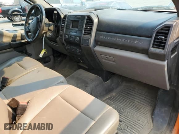 ✅ 2021 Ford F-250 XL • VIN: 1FTBF2A63MED21657 • Lot: 70793094. Listed on Copart with 65,468 mi. Free auction sales archive from the USA and detailed vehicle history report at DreamBid. Image 8.