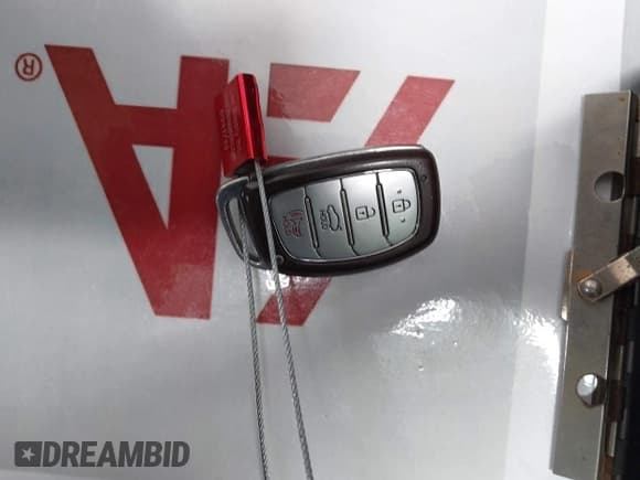 ✅ 2018 Hyundai Elantra Sport • VIN: KMHD04LB1JU481274 • Lot: 42800159. Listed on IAAI with 130,934 mi. Free auction sales archive from the USA and detailed vehicle history report at DreamBid. Image 11.