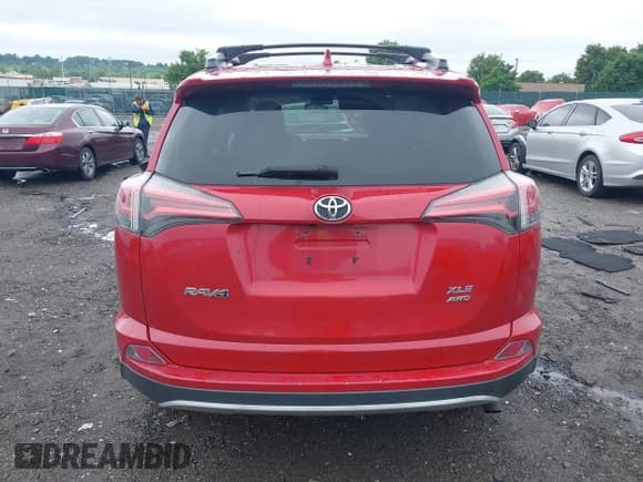 ✅ 2016 Toyota RAV4 XLE • VIN: 2T3RFREV4GW442218 • Лот: 42367174. Опубликован ранее на IAAI с пробегом Не указан. Бесплатный доступ к архиву аукционных продаж из США и подробный отчёт об истории автомобиля на DreamBid. Изображение 15.