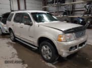 ✅ 2005 Ford Explorer Limited • VIN: 1FMDU75W85ZA65110 • Lot: 41225580. Wystawiony na IAAI z przebiegiem 154 125 mil. Bezpłatny archiwum sprzedaży aukcyjnych z USA i szczegółowy raport historii pojazdu na DreamBid. Zdjęcie 1.