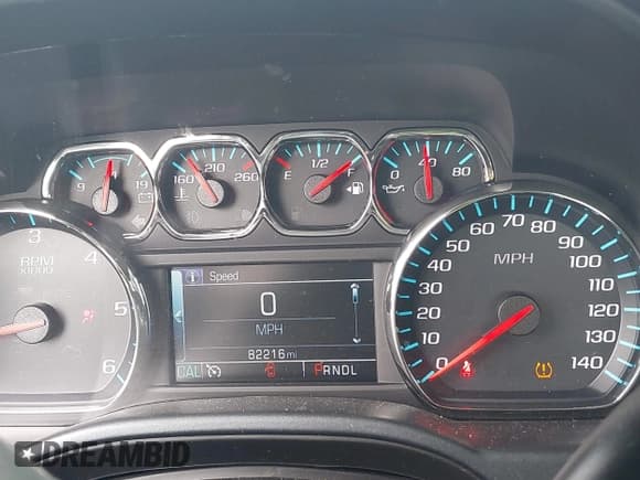 ✅ 2018 Chevrolet Silverado 1500 LT • VIN: 1GCVKREC4JZ302234 • Lot: 43400403. Listed on IAAI with 82,216 mi. Free auction sales archive from the USA and detailed vehicle history report at DreamBid. Image 15.