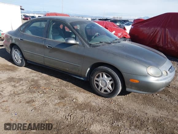 ✅ 1999 Ford Taurus SE • VIN: 1FAFP53U1XG314975 • Lot: 43888557. Wystawiony na IAAI z przebiegiem 109 373 mil. Bezpłatny archiwum sprzedaży aukcyjnych z USA i szczegółowy raport historii pojazdu na DreamBid. Zdjęcie 1.