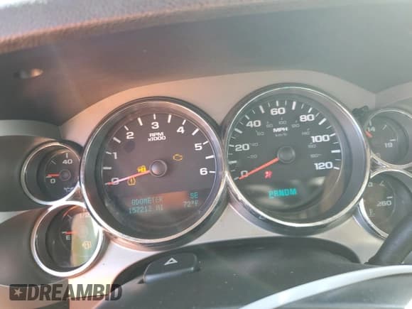 ✅ 2010 Chevrolet Silverado 1500 LT • VIN: 3GCRKSE38AG192118 • Lot: 73233464. Listed on Copart with 157,212 mi. Free auction sales archive from the USA and detailed vehicle history report at DreamBid. Image 9.