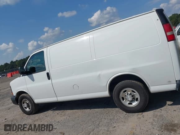 ✅ 2016 Chevrolet Express Cargo • VIN: 1GCWGAFG2G1158277 • Lot: 43203551. Listed on IAAI with 243,132 mi. Free auction sales archive from the USA and detailed vehicle history report at DreamBid. Image 14.