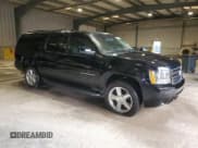 ✅ 2013 Chevrolet Suburban LT • VIN: 1GNSKJE76DR212148 • Lot: 81515794. Wystawiony na Copart z przebiegiem 186 879 mil. Bezpłatny archiwum sprzedaży aukcyjnych z USA i szczegółowy raport historii pojazdu na DreamBid. Zdjęcie 4.
