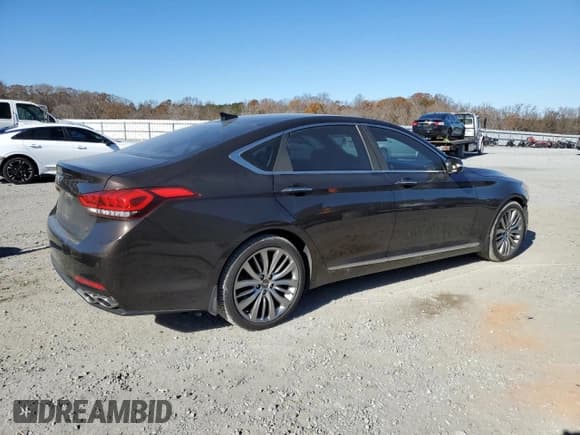 ✅ 2015 Hyundai Genesis 5.0L • VIN: KMHGN4JF6FU079696 • Lot: 83316044. Wystawiony na Copart z przebiegiem 105 767 mil. Bezpłatny archiwum sprzedaży aukcyjnych z USA i szczegółowy raport historii pojazdu na DreamBid. Zdjęcie 3.