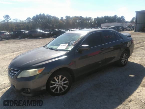 ✅ 2010 Toyota Camry XLE • VIN: 4T1BK3EK9AU099812 • Лот: 43420303. Опубликован ранее на IAAI с пробегом 313 001 миль. Бесплатный доступ к архиву аукционных продаж из США и подробный отчёт об истории автомобиля на DreamBid. Изображение 2.