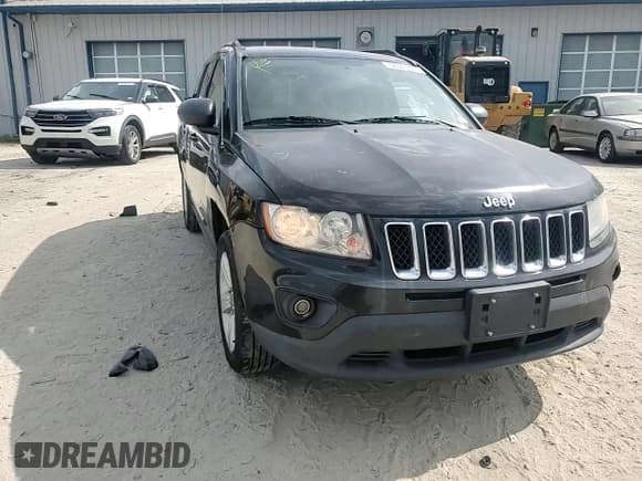 ✅ 2013 Jeep Compass Latitude • VIN: 1C4NJDEB9DD228436 • Лот: 58547555. Опубликован ранее на Copart с пробегом 150 138 миль. Бесплатный доступ к архиву аукционных продаж из США и подробный отчёт об истории автомобиля на DreamBid. Изображение 14.