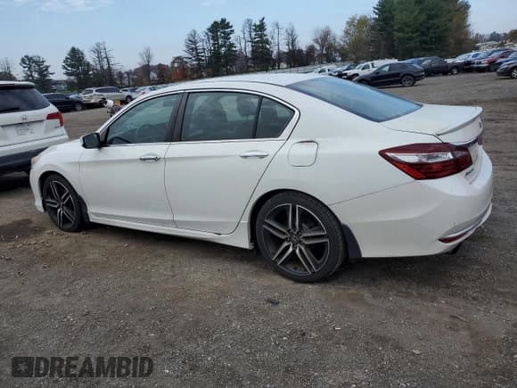 ✅ 2016 Honda Accord Sport • VIN: 1HGCR2F5XGA132285 • Лот: 90728665. Опубликован ранее на Copart с пробегом 191 500 миль. Бесплатный доступ к архиву аукционных продаж из США и подробный отчёт об истории автомобиля на DreamBid. Изображение 2.