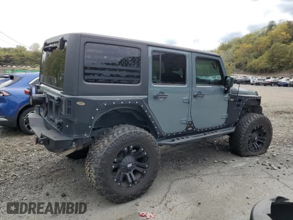 ✅ 2015 Jeep Wrangler Unlimited Sport • VIN: 1C4BJWDG4FL611320 • Lot: 85818115. Wystawiony na Copart z przebiegiem 61 677 mil. Bezpłatny archiwum sprzedaży aukcyjnych z USA i szczegółowy raport historii pojazdu na DreamBid. Zdjęcie 3.